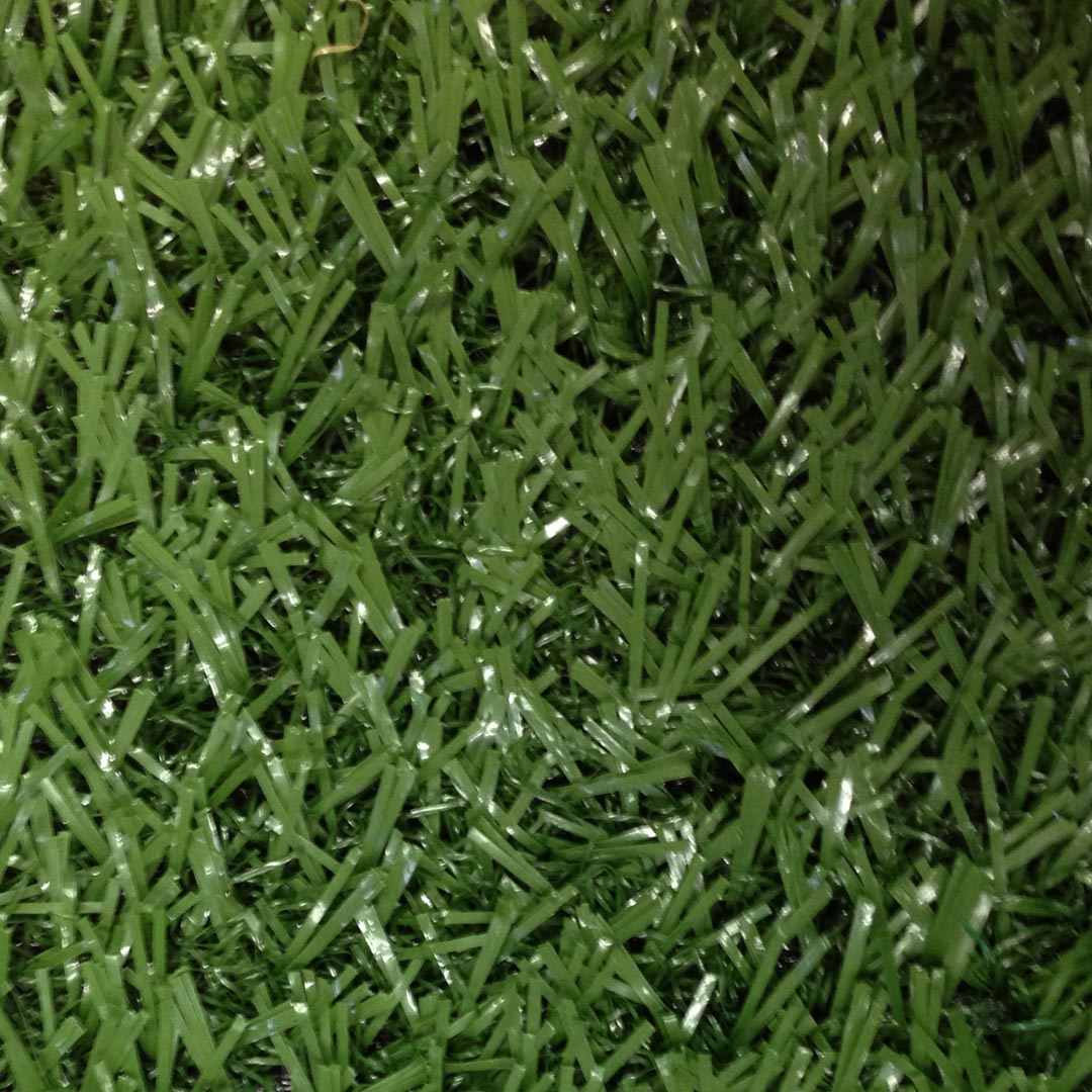 หญ้าเทียม อีซี่กราส เอสซีจี เซฟ รุ่นสั่งตัด ความยาวเส้นหญ้า 1.5 ซม. สี เขียว